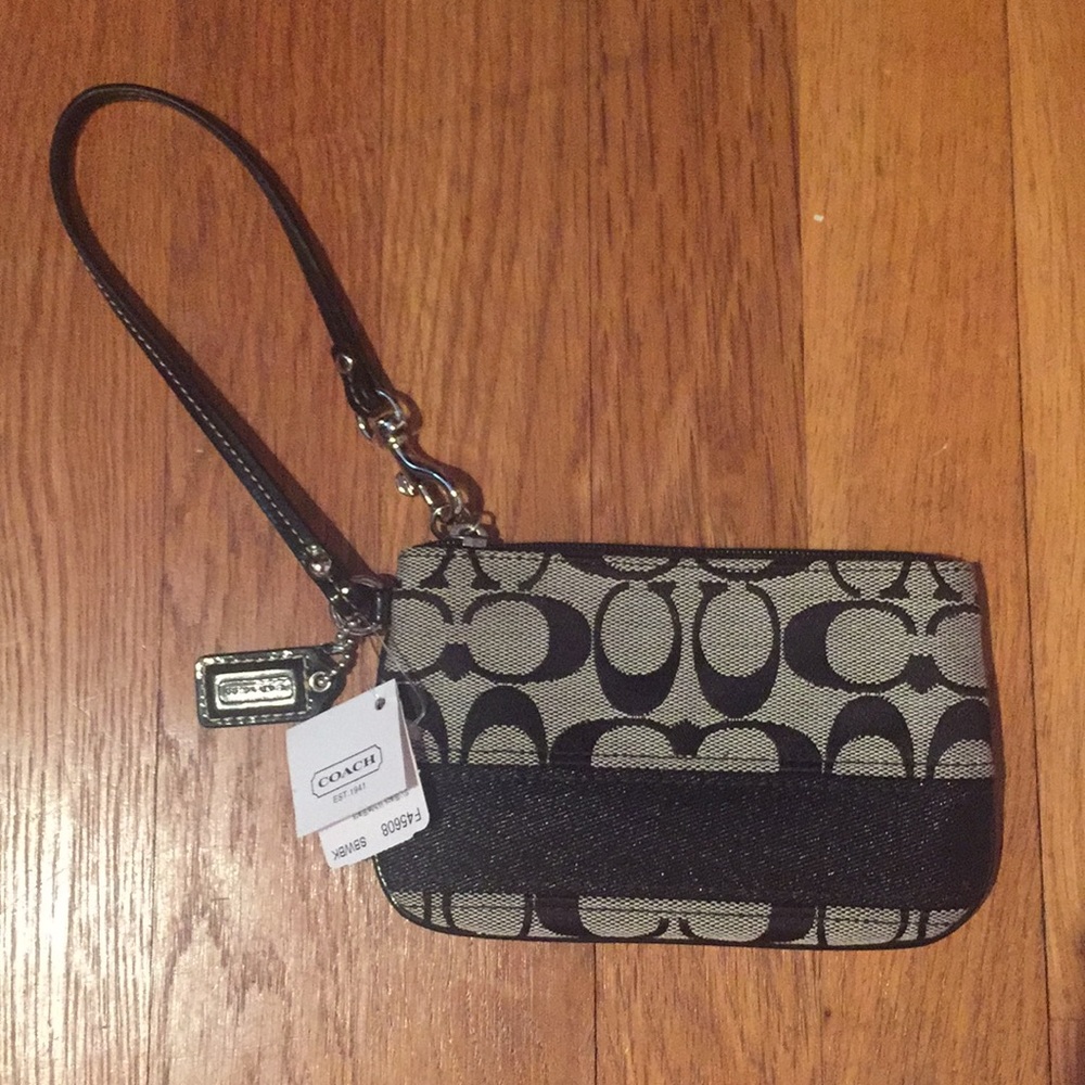 NWT Coach Wristlet
